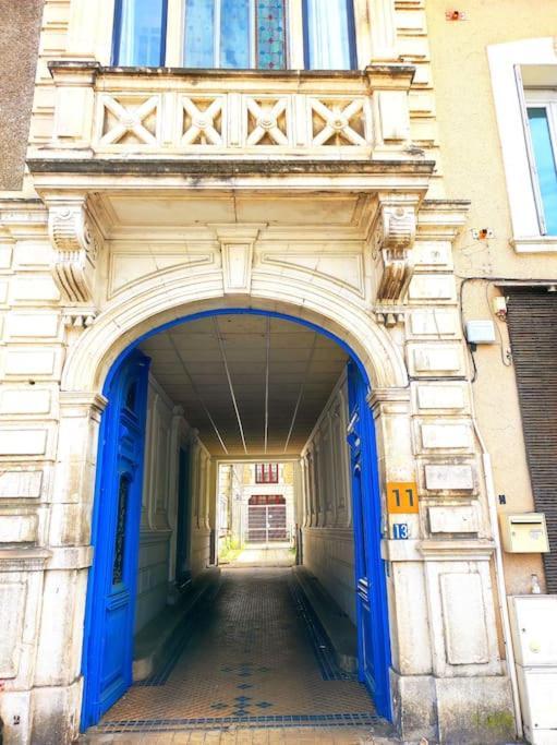 Apartamento Le Mélusine , à 50m de la gare de Poitiers Exterior foto