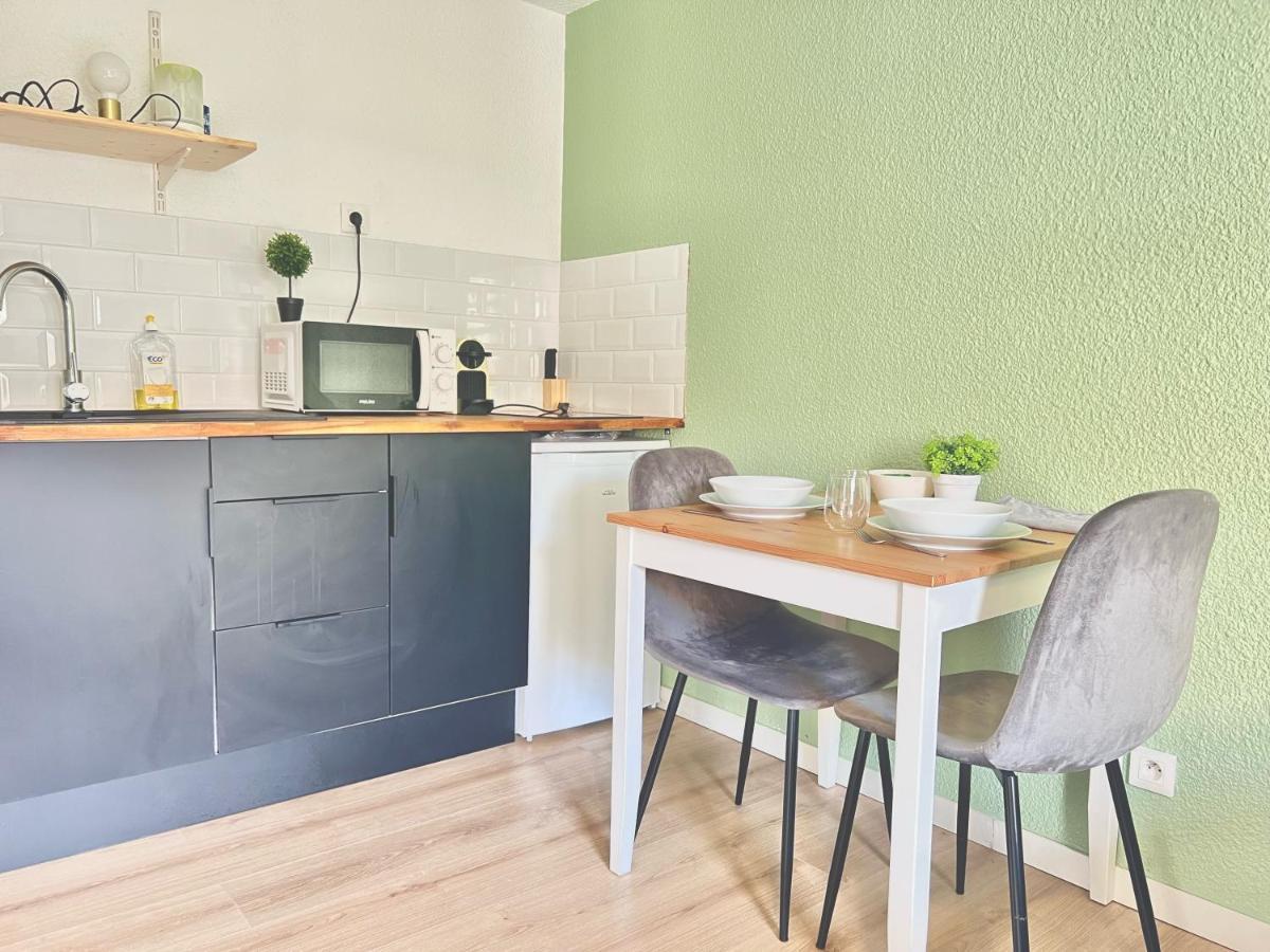 Apartamento Le Mélusine , à 50m de la gare de Poitiers Exterior foto